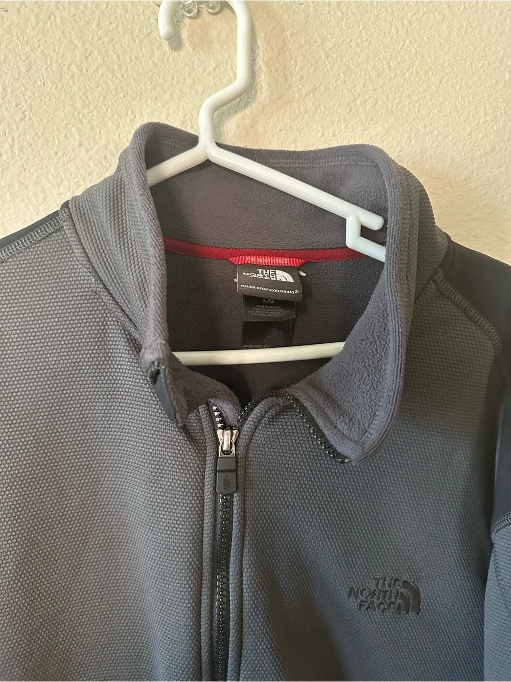 The North Face Men's Full-Zip Black Performance Jacket size L/ NWOT 1185